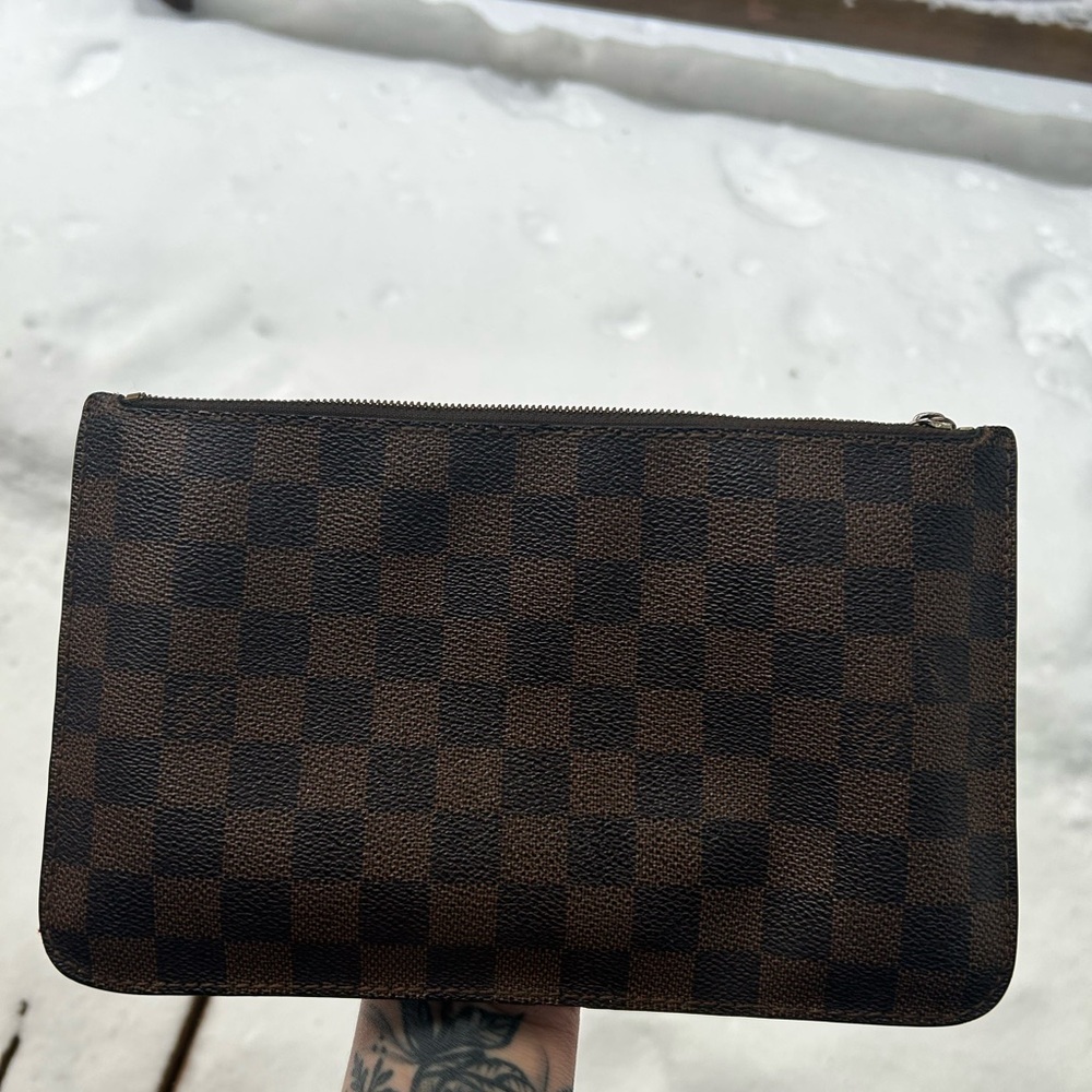 Louis Vuitton Brown Checkered Damier Ebene Pouch - Picture 7 of 7
